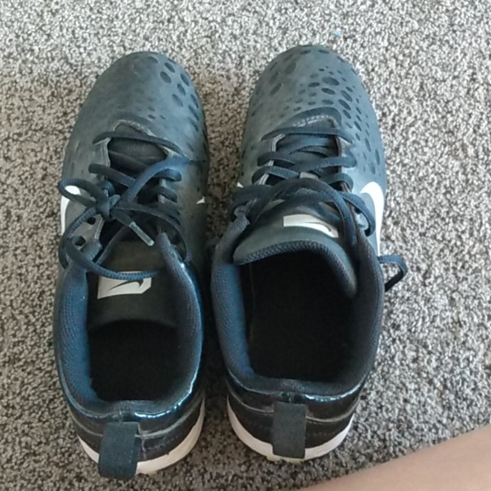 Black Nike softball polka dot shoes